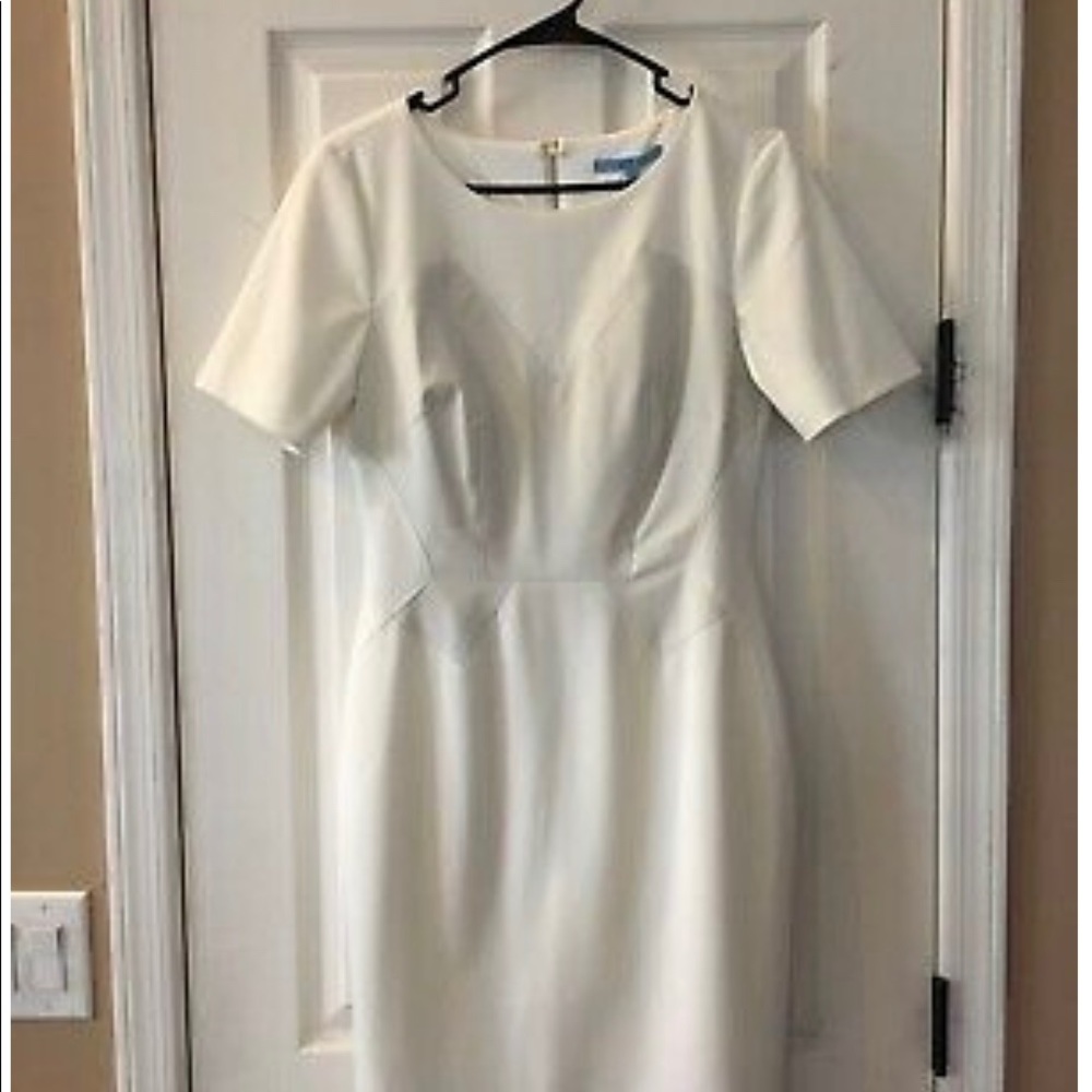 Dress - Picture 2 of 7